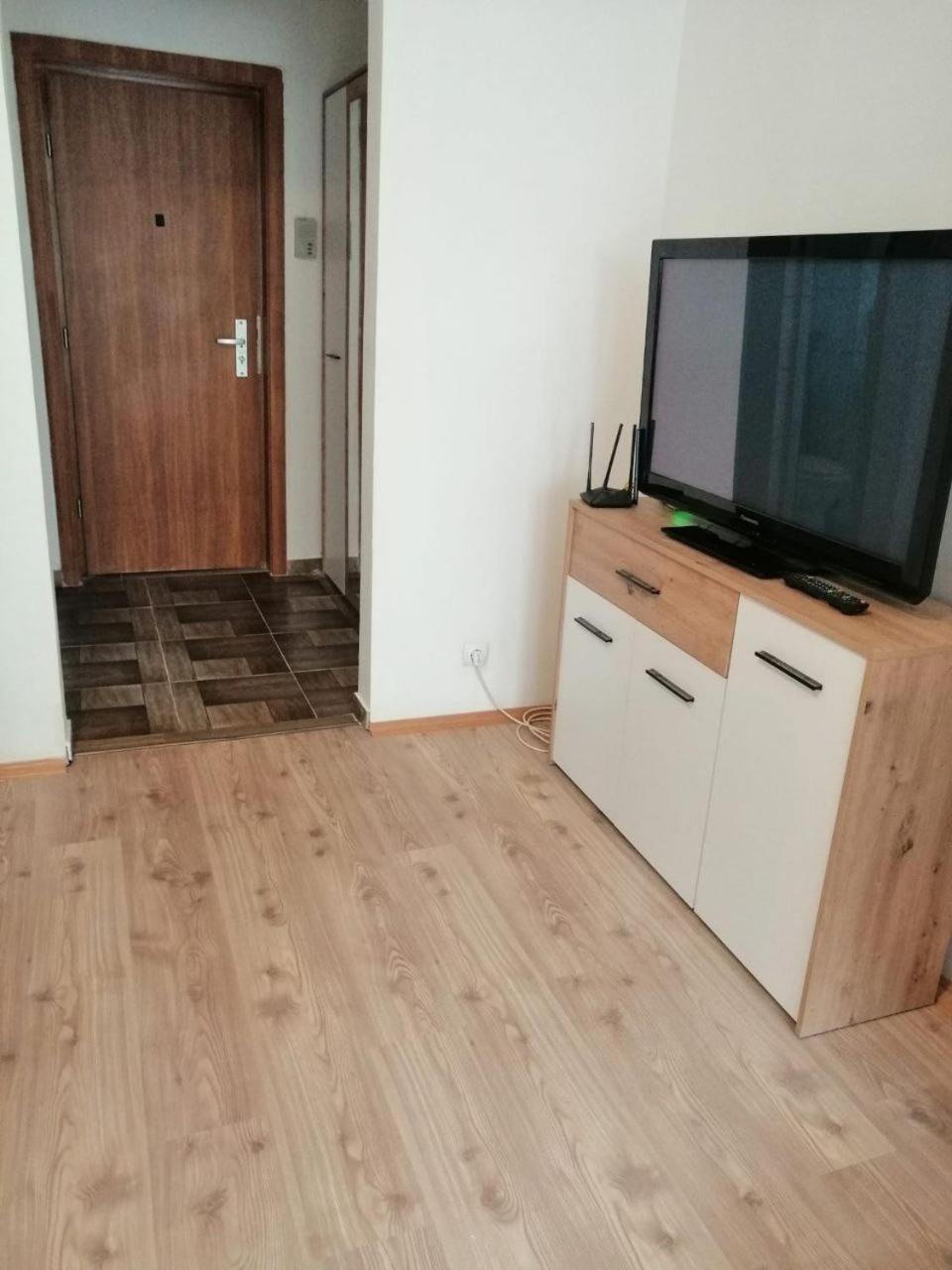 Cozy Apartment In The Heart Of The City Hunedoara Zewnętrze zdjęcie